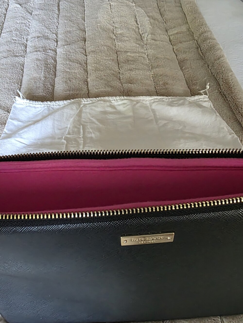 Kate Spade New York Black Laptop Sleeve Case 13” Pink Interior Gold Hardware